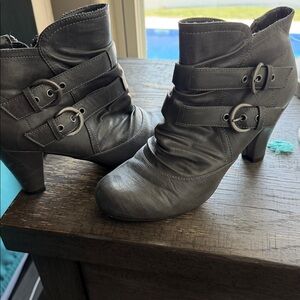 Hot Kiss Women's Black Buckle Ankle Boots - Stylish Heeled Booties
Size 8